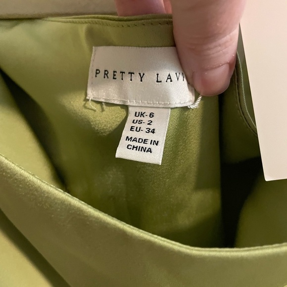 NWT Pretty Lavish Frances Cut Out Jumpsuit Satin Green Apple Size 2 - Picture 9 of 16